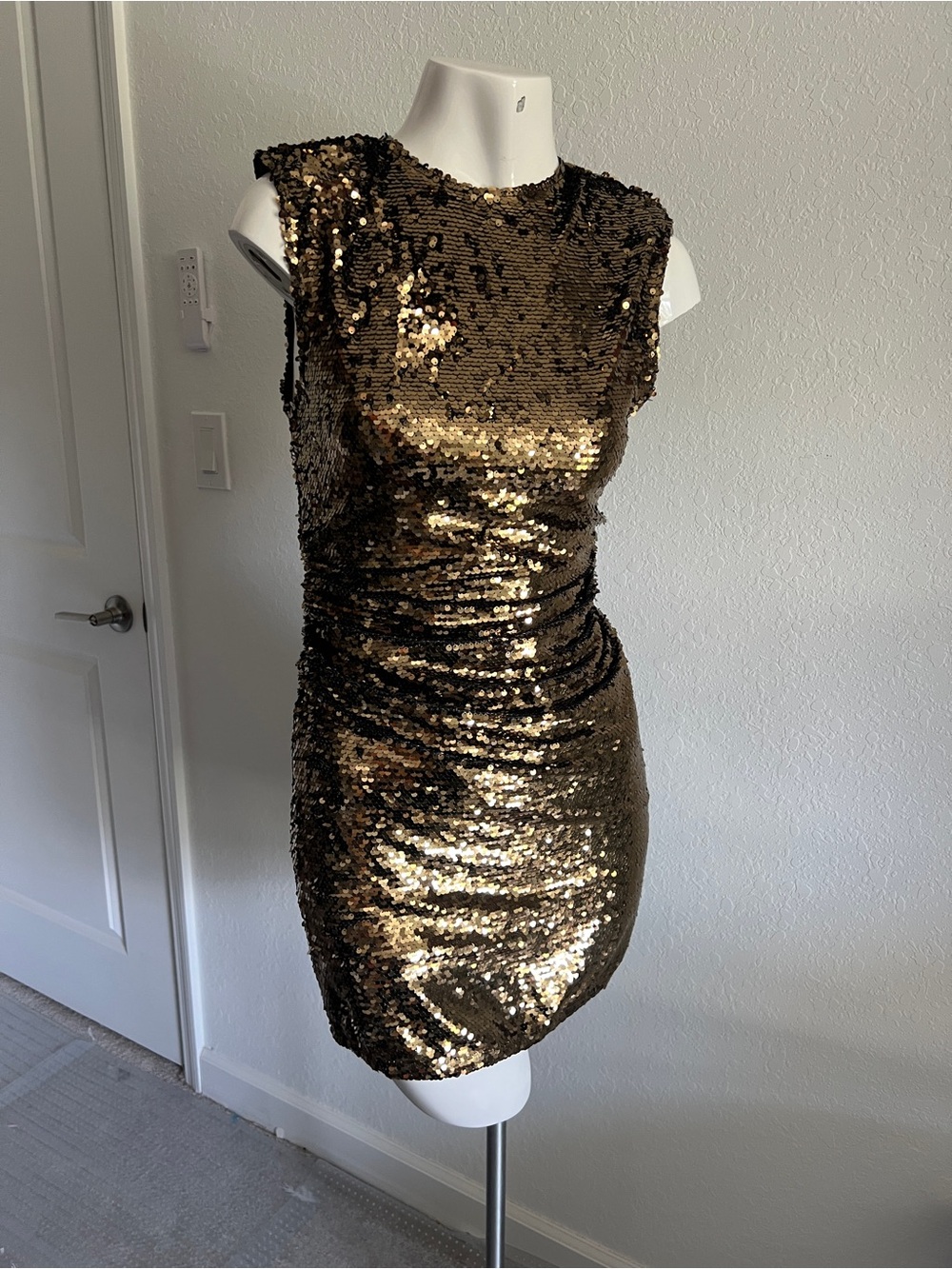 H&M Gold Sequin Sleeveless Party Dress XS NWT